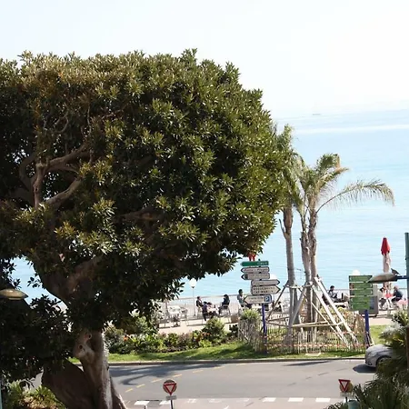 Victoria Palace Sea View Appartement *